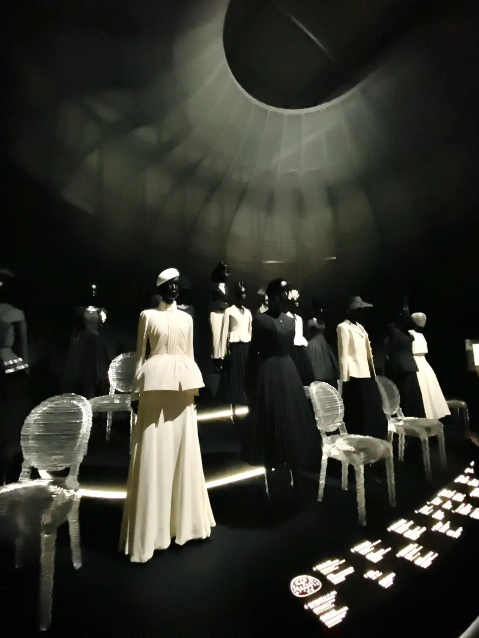 ディオール展「ニュールック」②