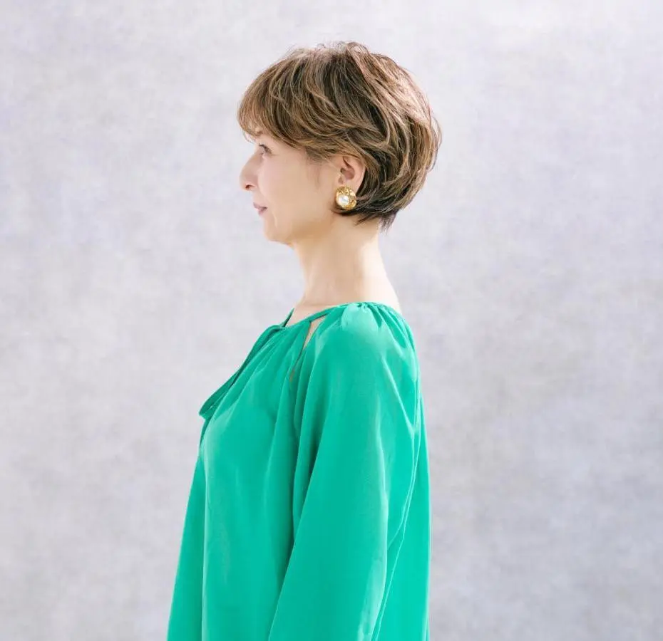 OurAge×Webエクラ 横から見たショートボブ　ヘアスタイル