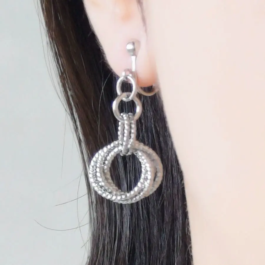 お家時間にアクセサリー作り♪の画像_2