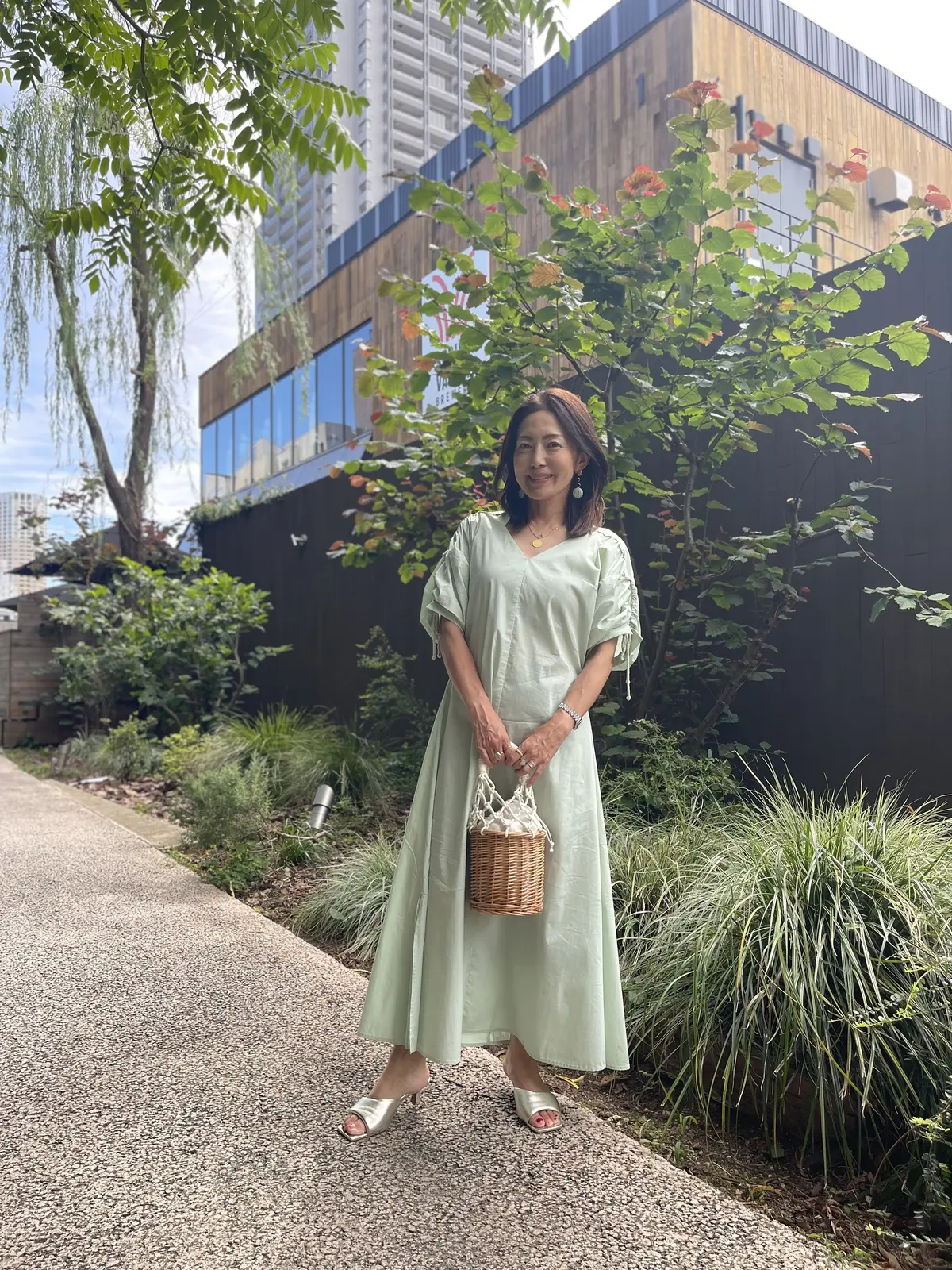 大人の休日in代官山◇アイスグリーンのワの画像_7