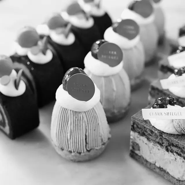 髙原さんが仕上げを担当したケーキ。