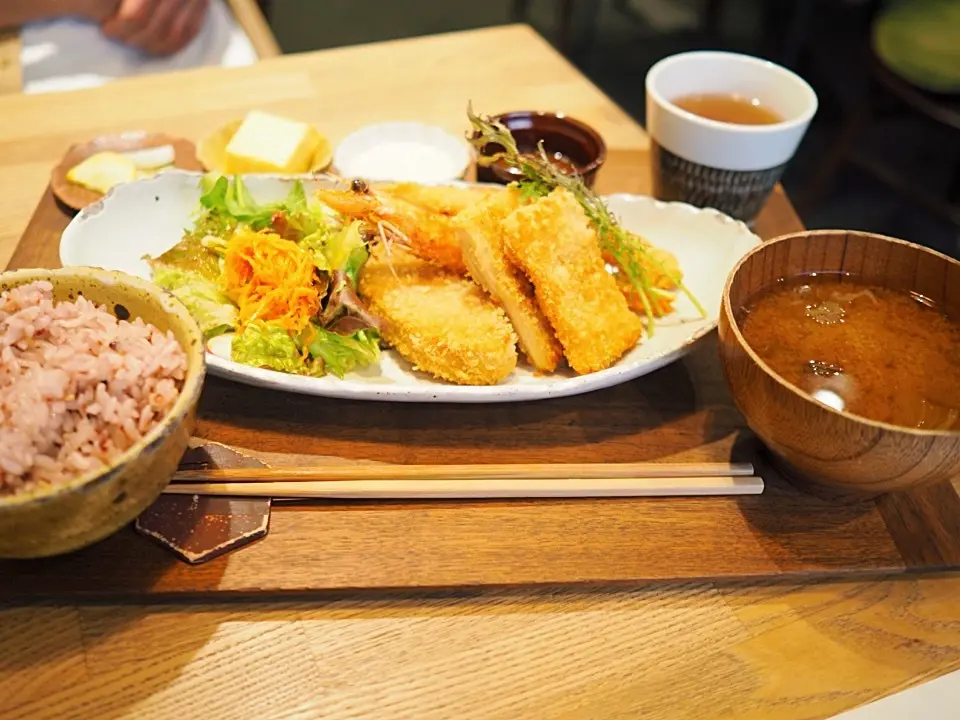 BLACK CRANEのプリーツドレスでの画像_7