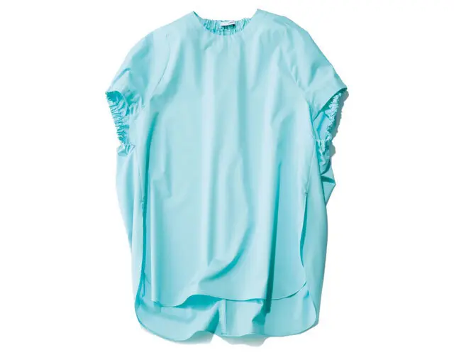 ブラウス￥23,100／アストラット 新宿店（アストラット）