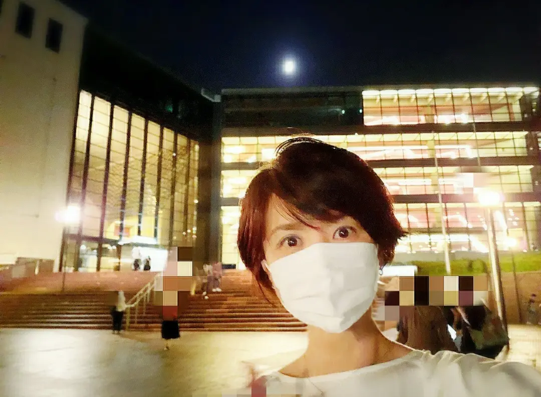 終了後に会場を出るとStrawberry Moonが綺麗でした