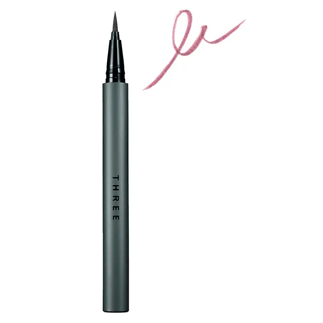 落ち着いた印象のボルドー