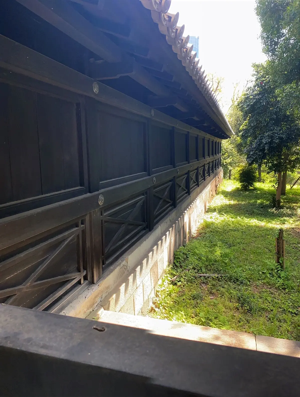 秋へつなぐ白シャツコーデ 2選 の画像_9