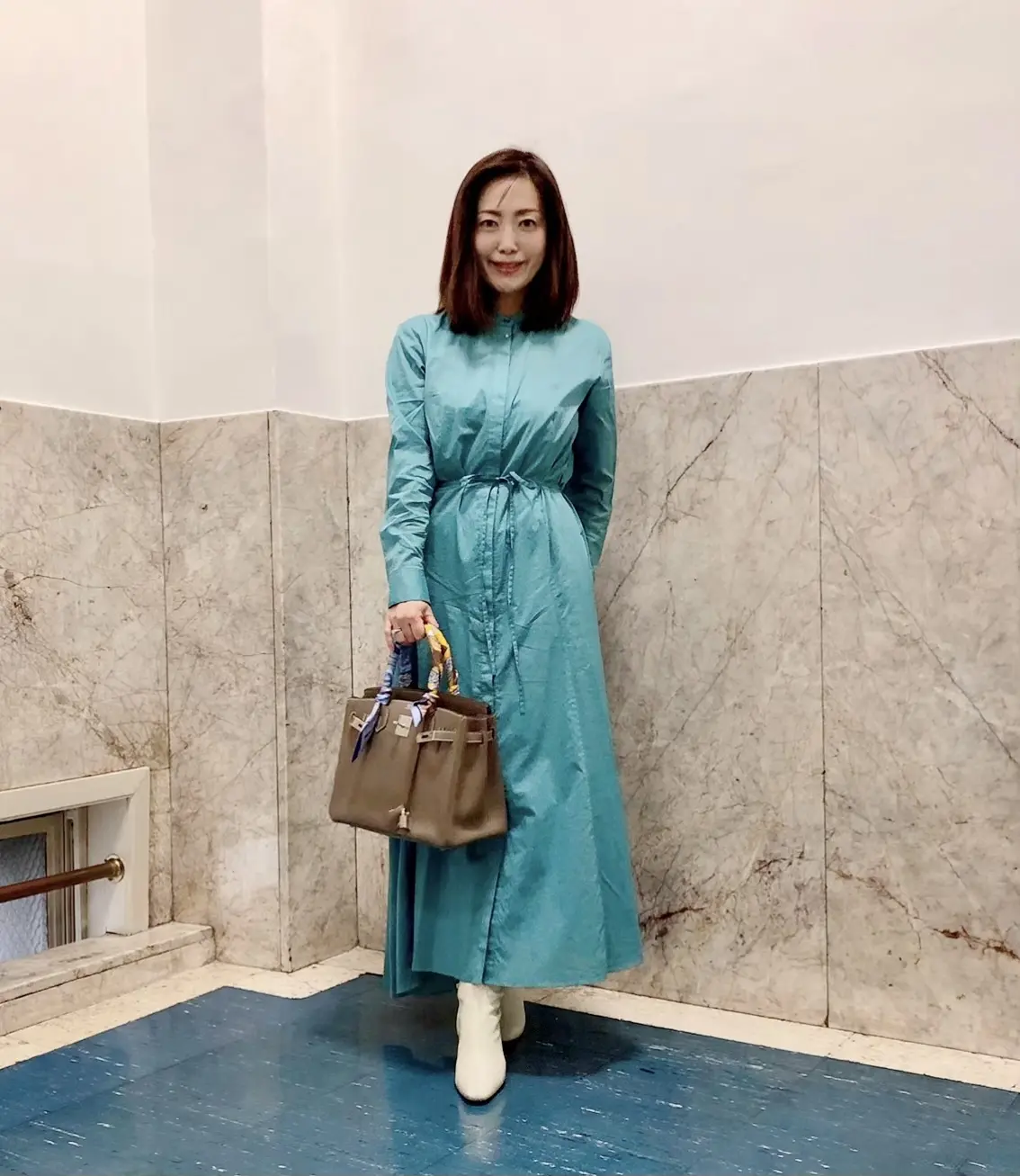 お気に入りワンピースを着て『世界を旅するの画像_3