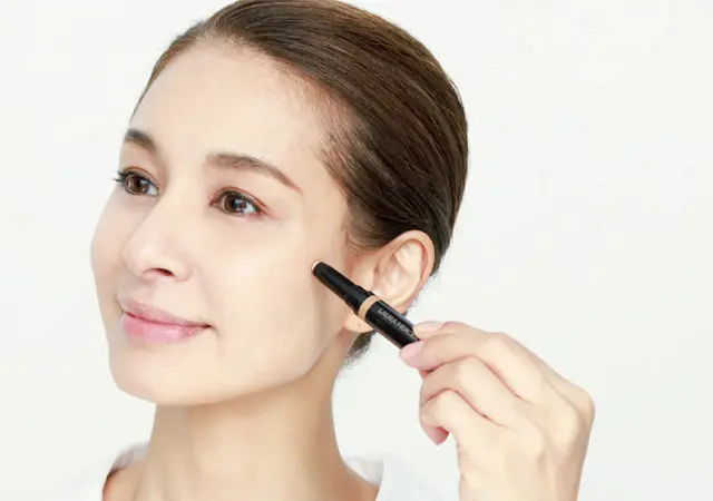 シミはピンポイントにカバー