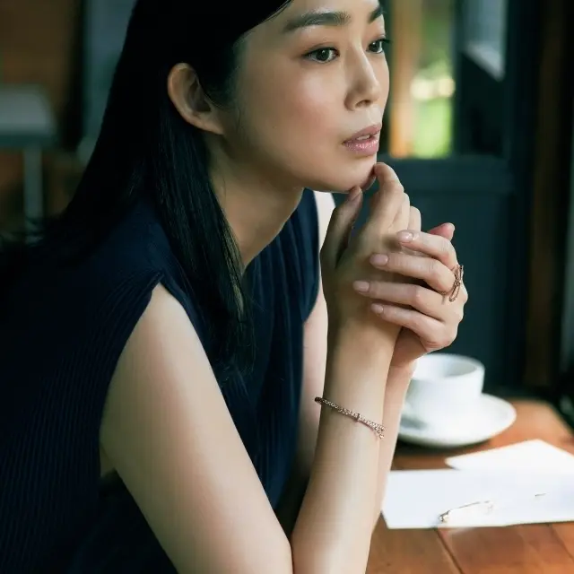 Chanel《シャネル》　「リュバン ドゥ シャネル」バングル