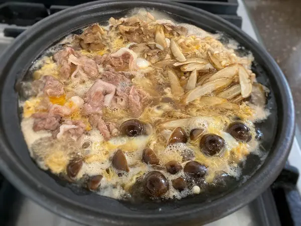 OurAge×Webエクラ ごぼう、きのこ、豚の柳川風レシピ 作り方　鍋　卵　煮る