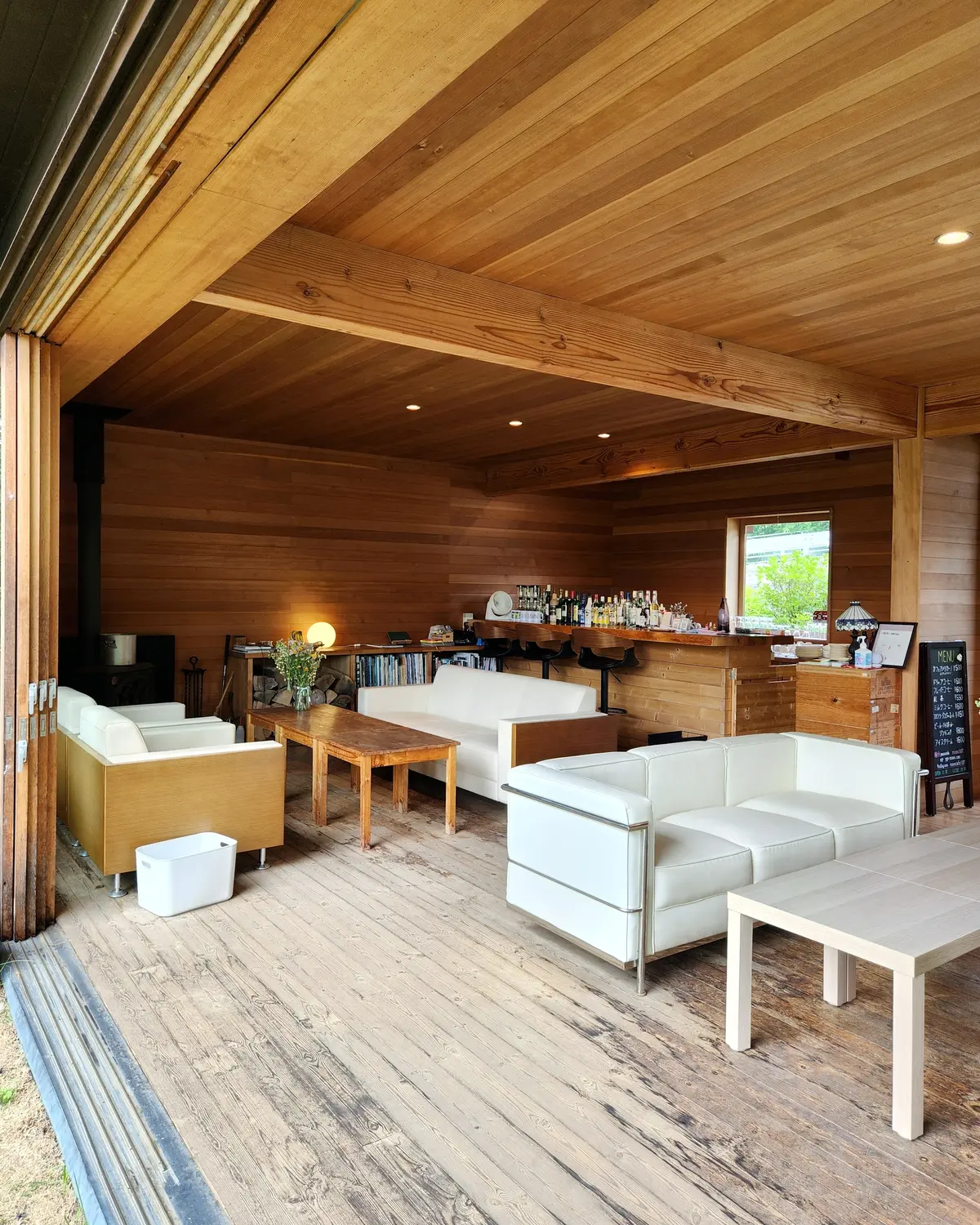 立ち寄らずにはいられないカフェの画像_4