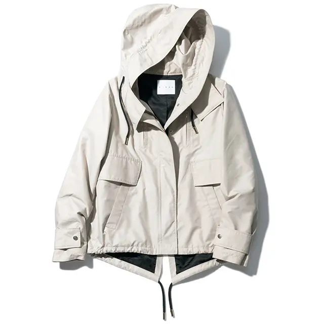 チノのショート丈コート