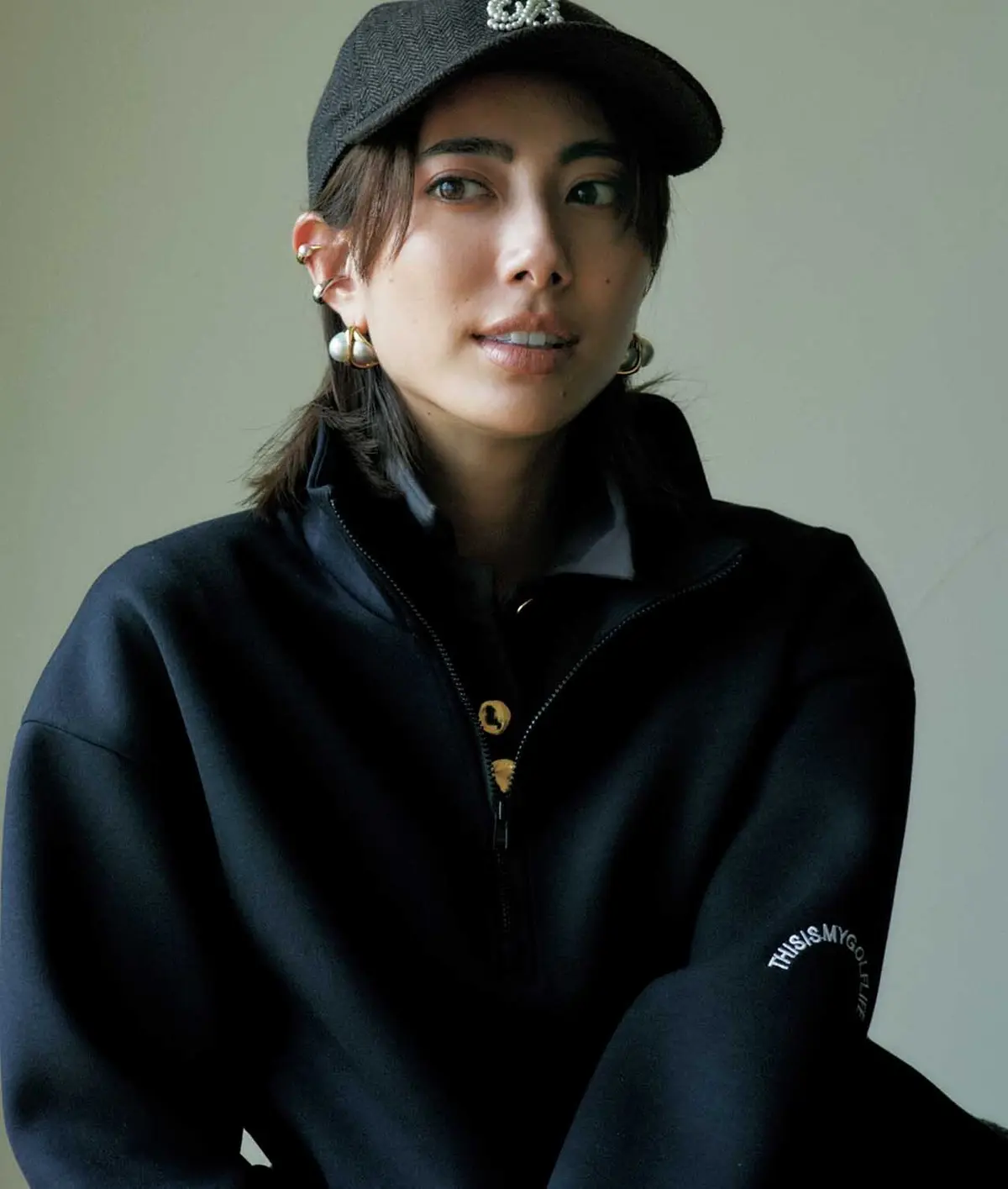 パールの美しい存在感は アクティブなスタイルにも映えます