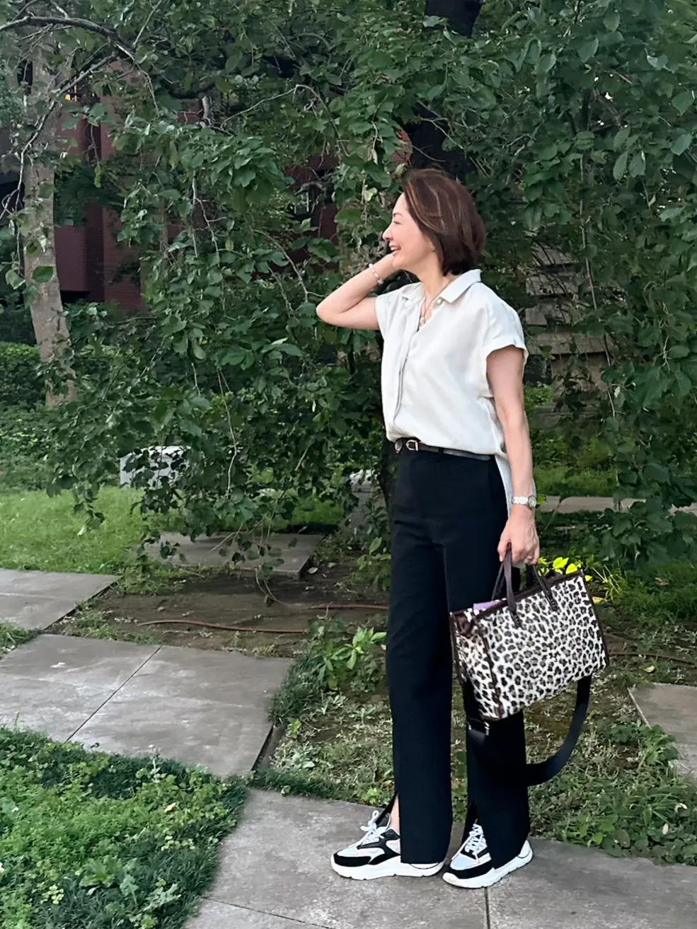 大人チークの新ルール、くすみカラーで血色の画像_6