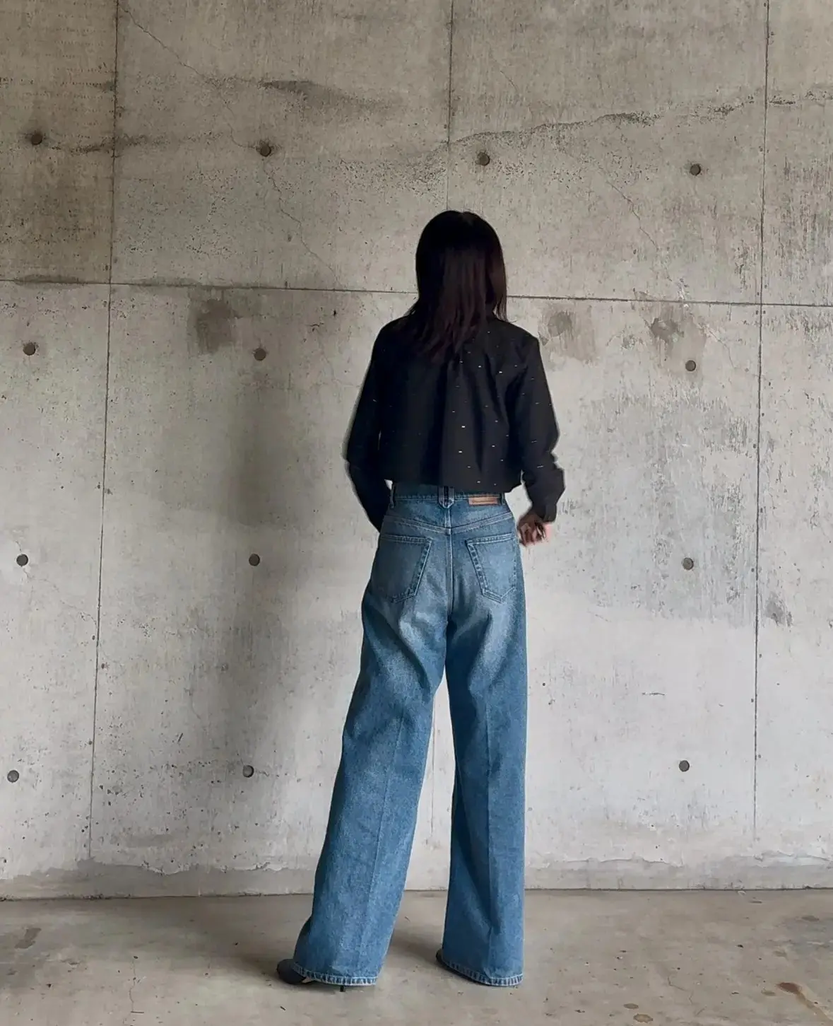 華やかさと軽やかさ両立！冬の足もとをは「の画像_9