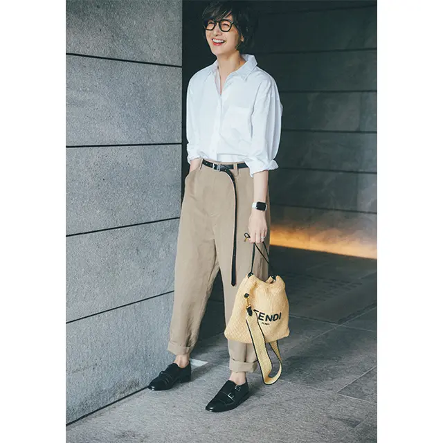 ザ・ベーシックなチノパンは サイズを上げることで新鮮に