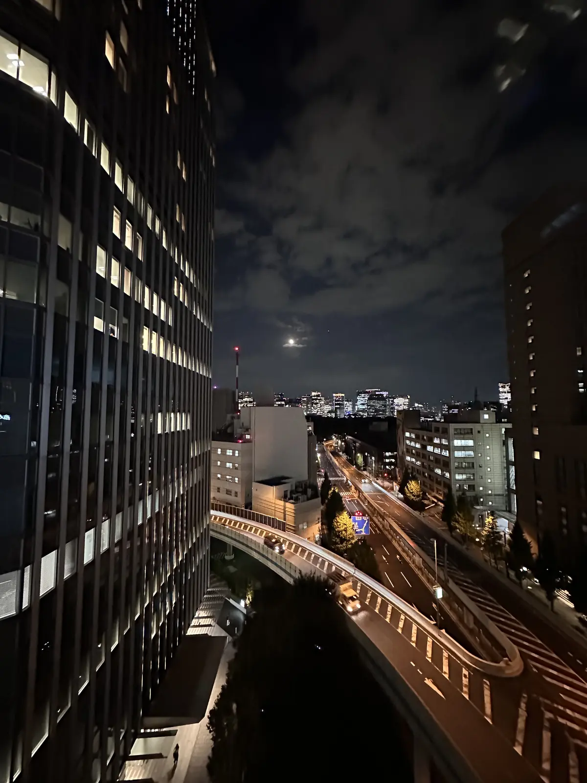 ルーフトップバーで大人の女子飲み会の画像_7