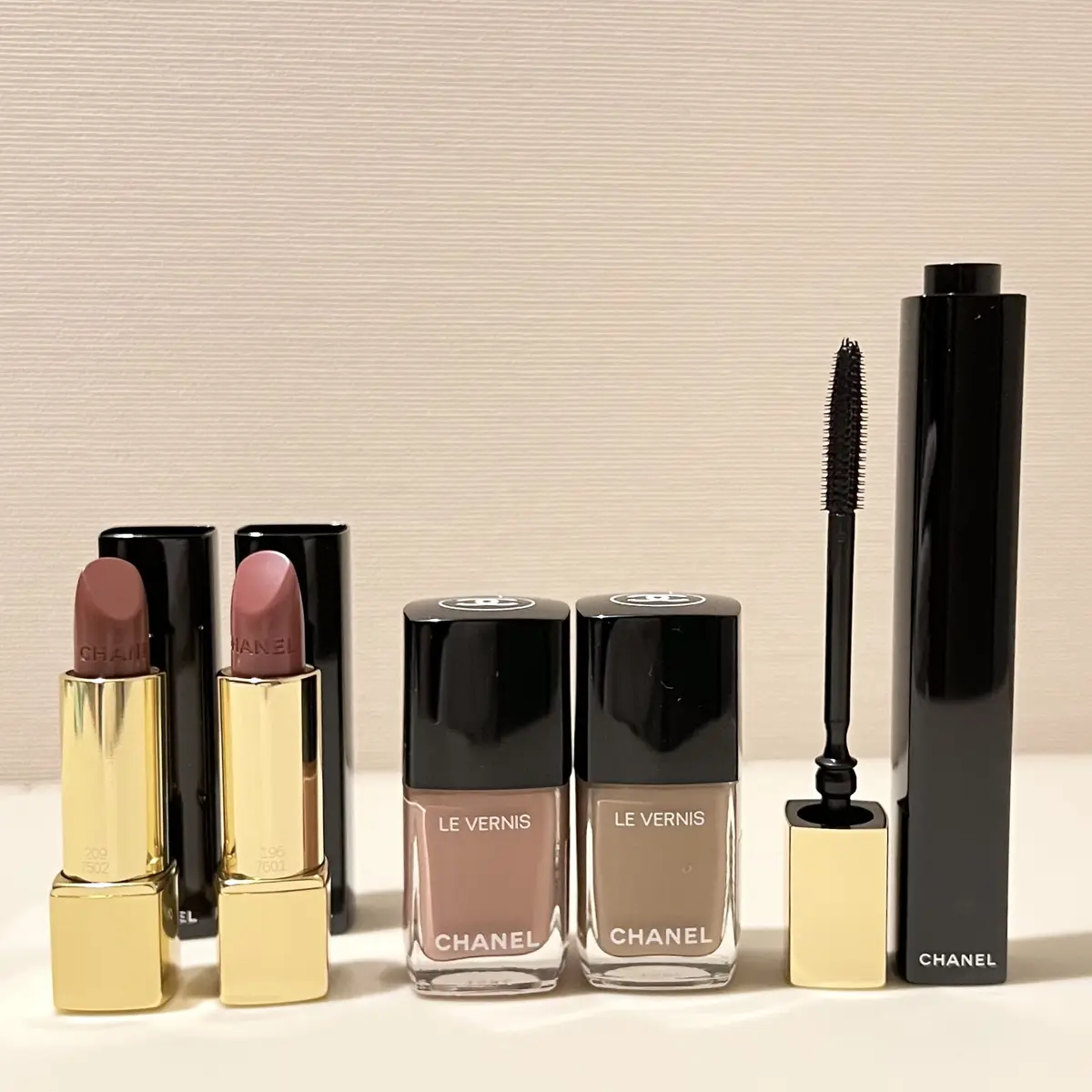 シャネルの秋冬メイクアップコレクション　セット・ザ・トーン