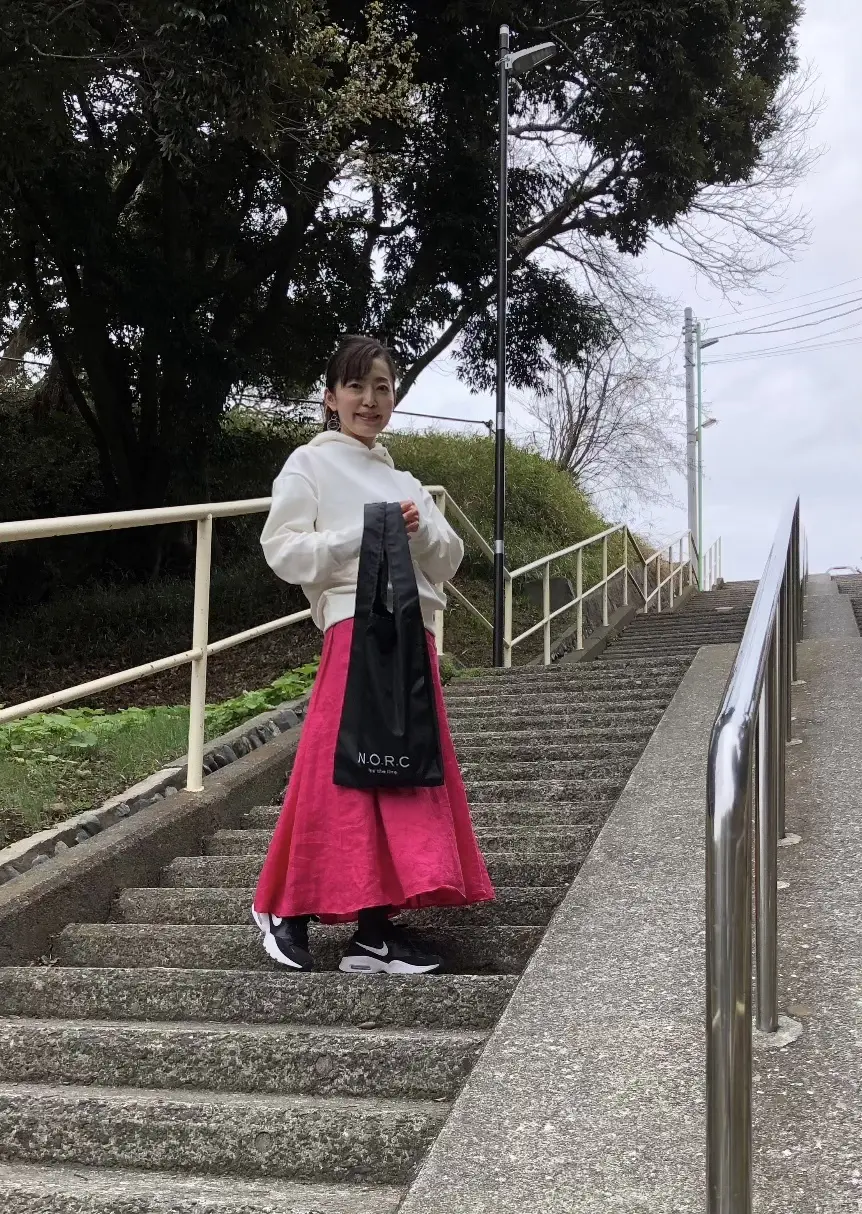 エクラ4月号付録　「N.O.R.C」とコラボした黒ショッパーBAGコーデ