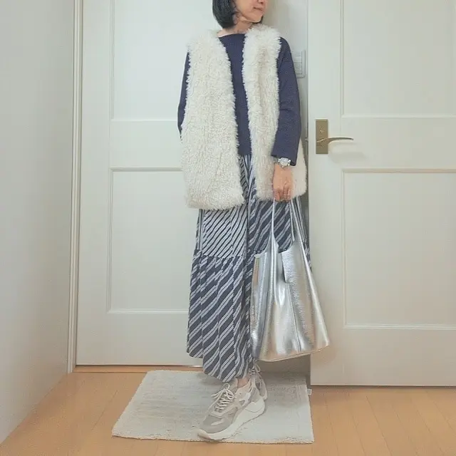 きれい目スニーカーが活躍中！の画像_9