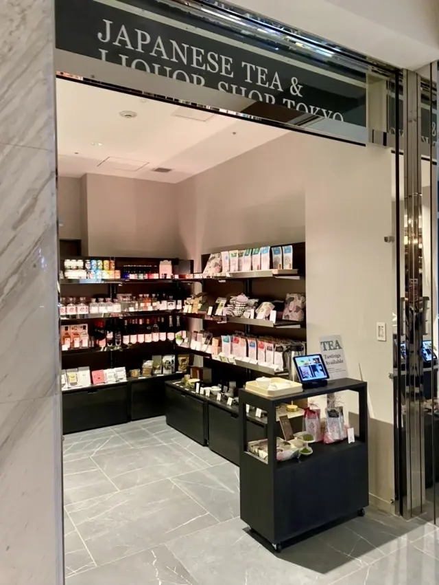 暑い日、ユニクロの色違いのタンクトップでの画像_4