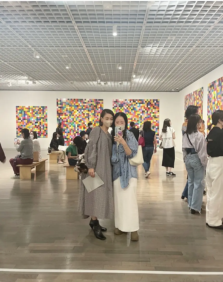 グレーワンピで駆け込みリヒター展。の画像_2