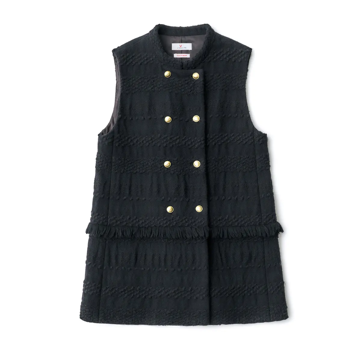 ロング丈のツイードジレを 重ね着の主役に抜擢