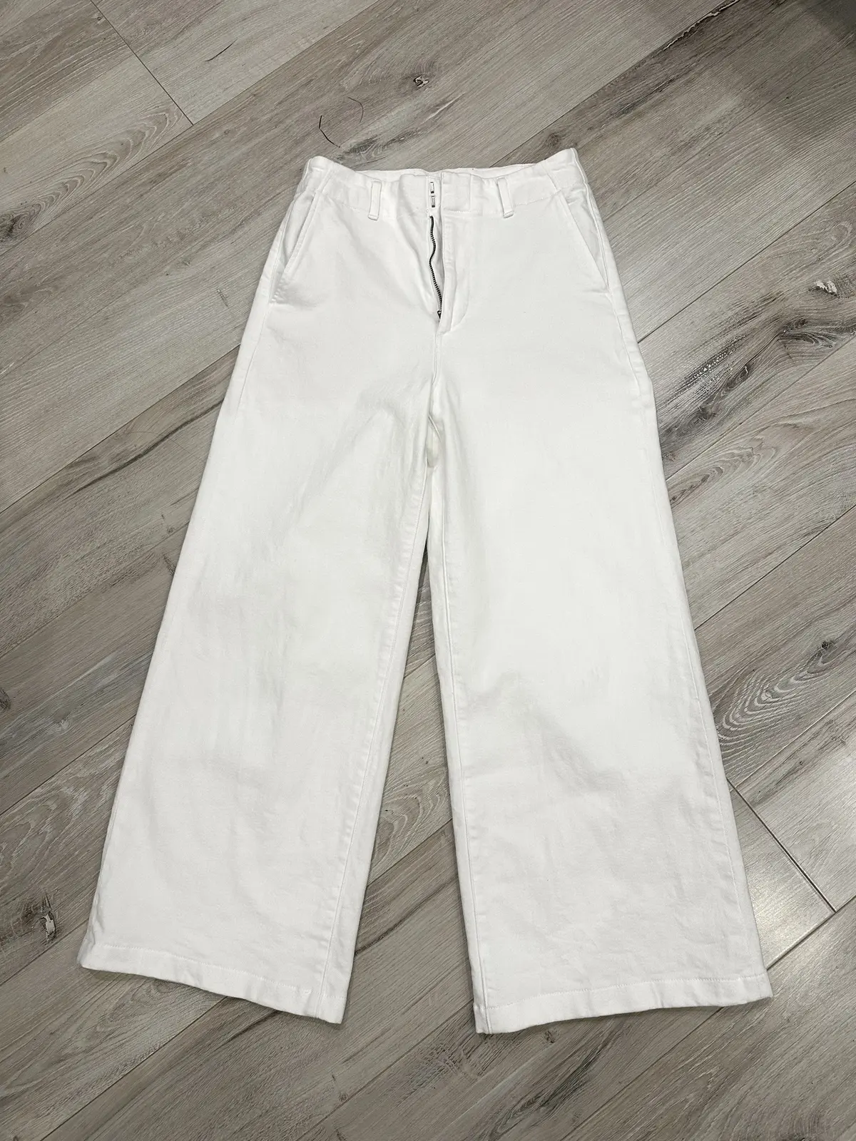 ユニクロホワイトデニム♫ の画像_1