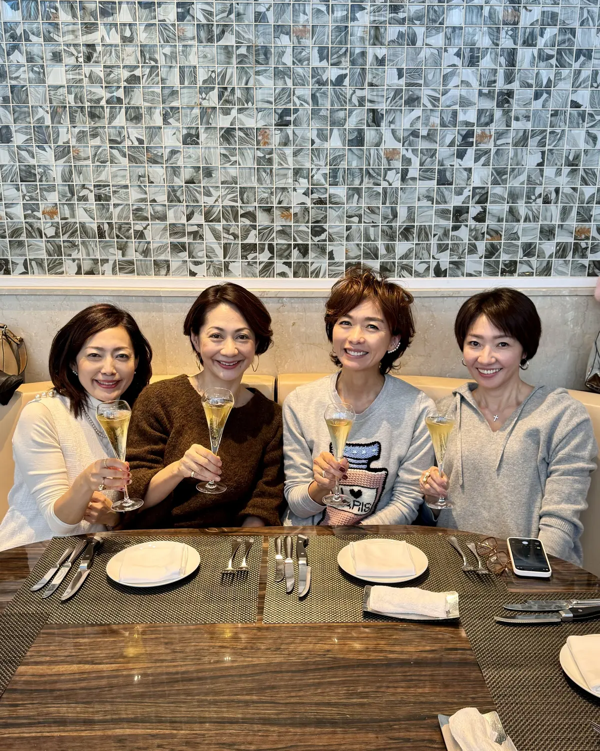 休日リラックスコーデで華組ランチへ🎵の画像_1