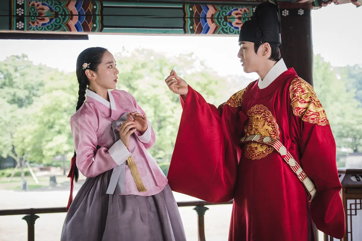 哲仁王后 ～俺がクイーン!?～