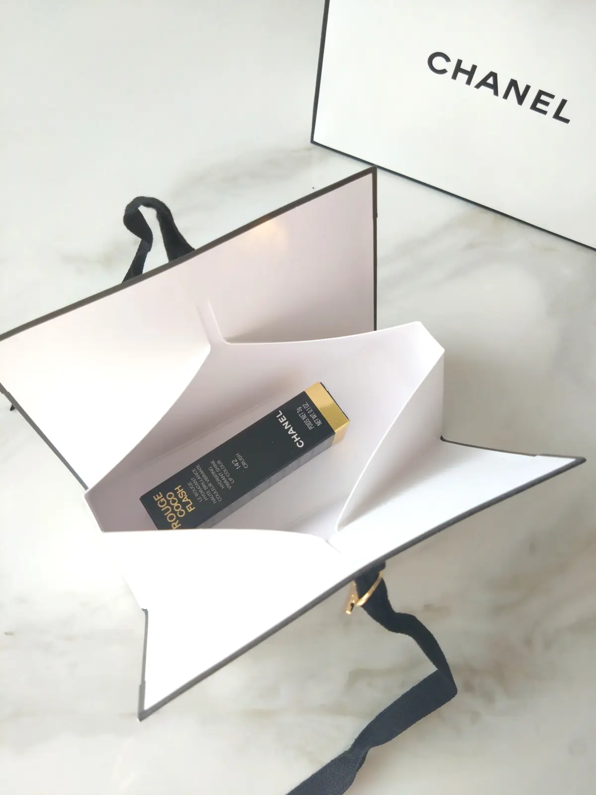 CHANEL、シャネル、ホリデーコレクション、ルージュココフラッシュ、ギフトラッピング、口紅、リップ