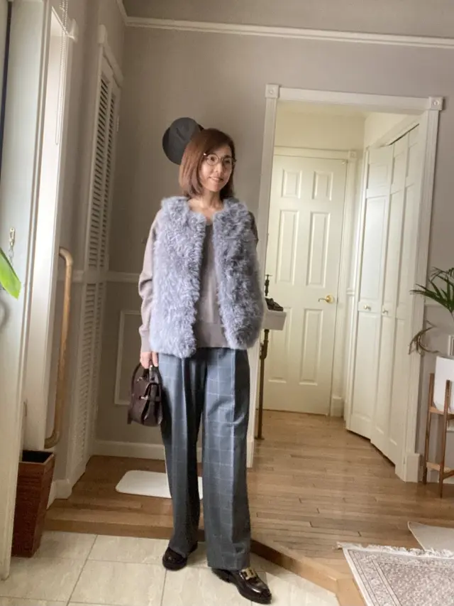 UNIQLOグレーパンツコーデの画像_1