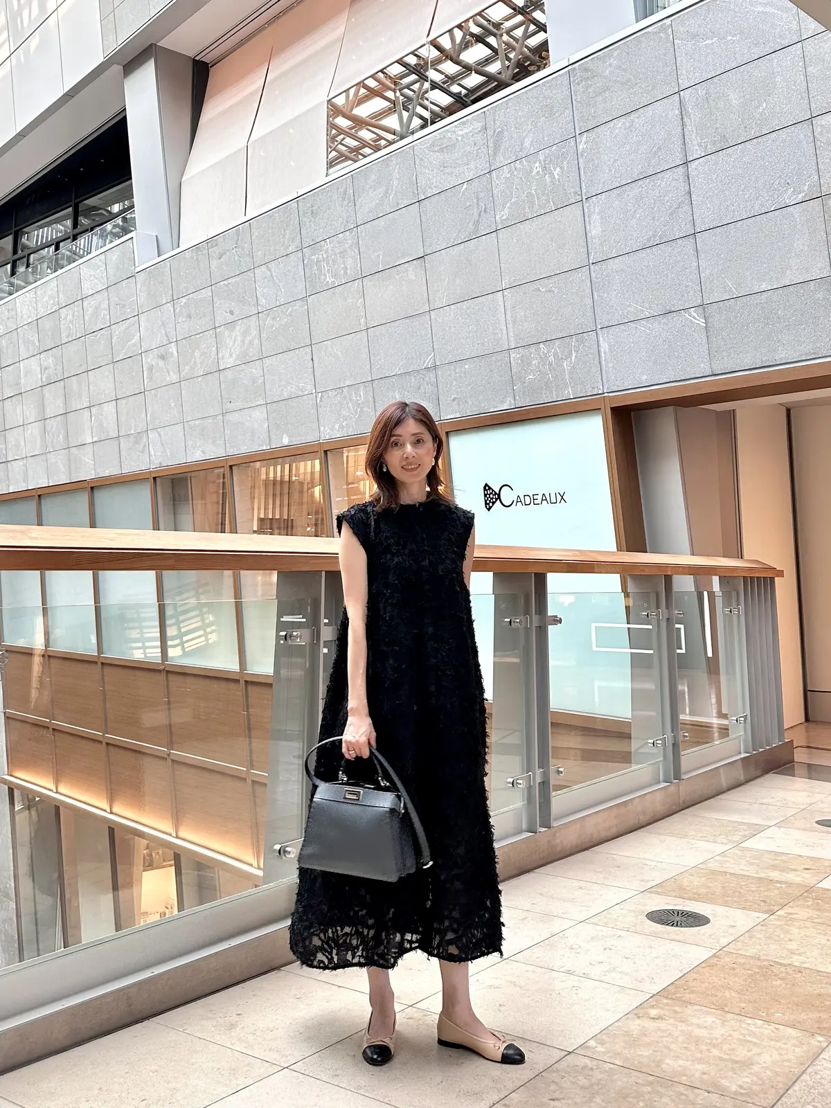 ZARAのフリンジワンピースで娘とホテルの画像_5