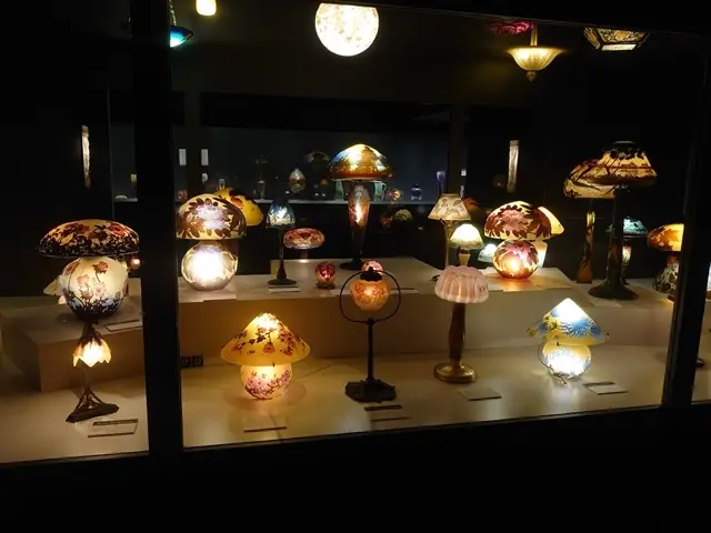 アールヌーヴォー・アールデコ グラスギャラリー