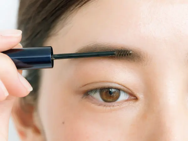 眉の増毛メイクは“緑ブラウン”がカギ！　の画像_12