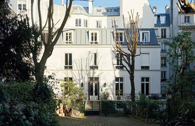 パリ9区にある家の外観。