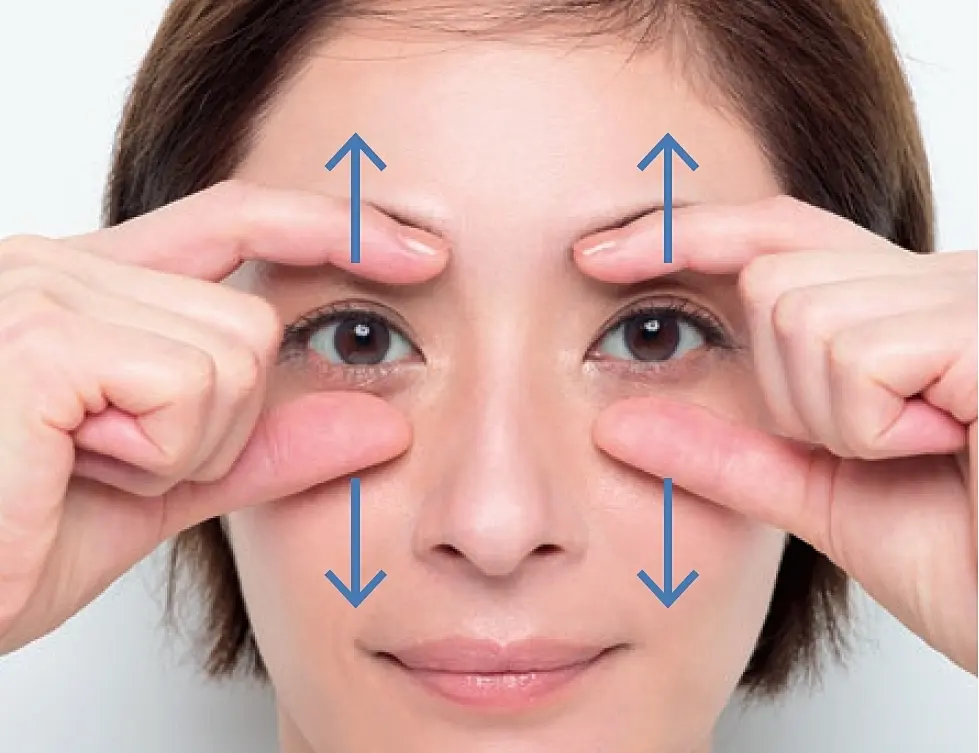 エイジングデザイナー 村木宏衣さん 開閉トレーニング アイケア　ストレッチ　STEP4