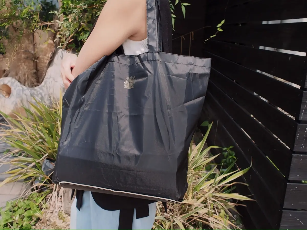 アクアスキュータム×エクラ　大人のポケッタブルトート