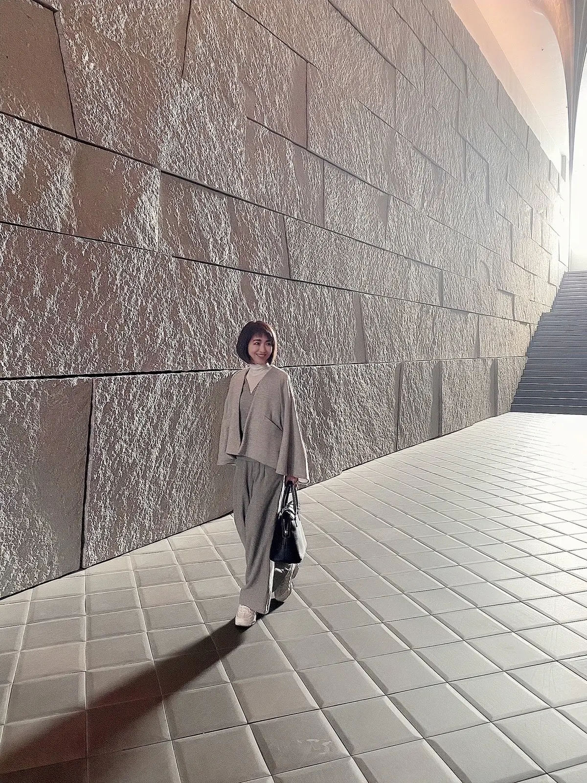 トップグレーで冬を迎えるの画像_1