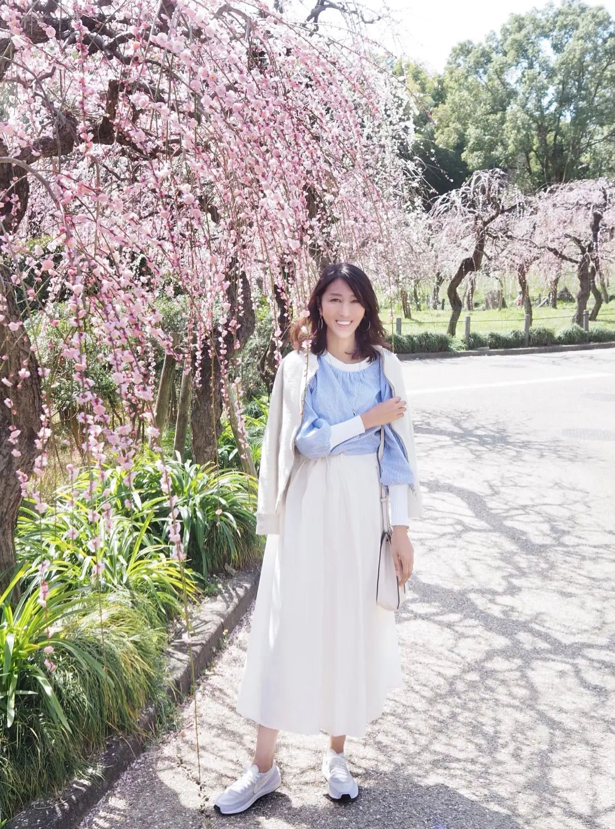 きれいめローテクスニーカーで、ゴッホの作の画像_8