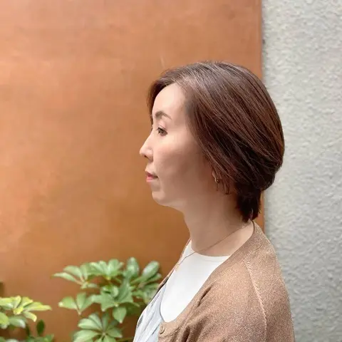 アラフィーショートボブ（左横）