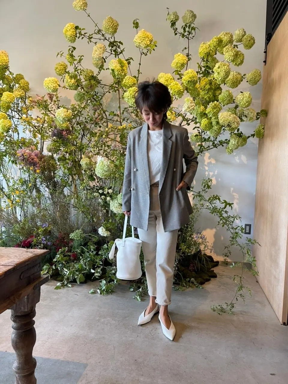 気負わないまろやか白デニムのススメの画像_5