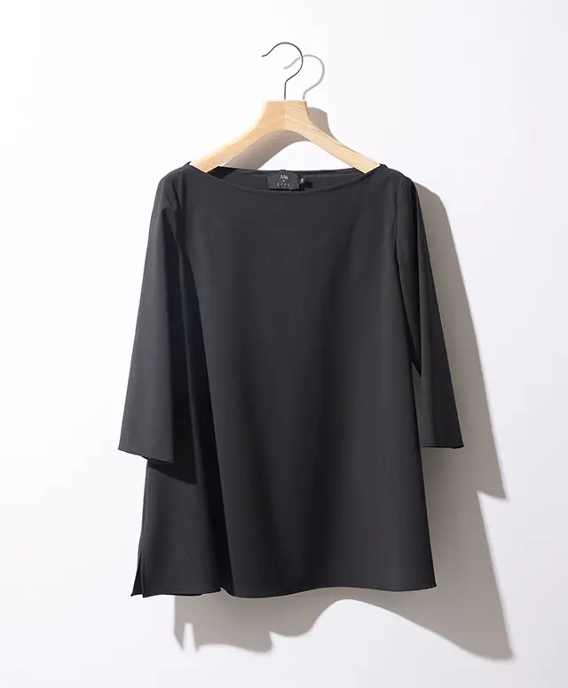 編集S川がCHECK！ すっきり見えがかなうボートネックトップス