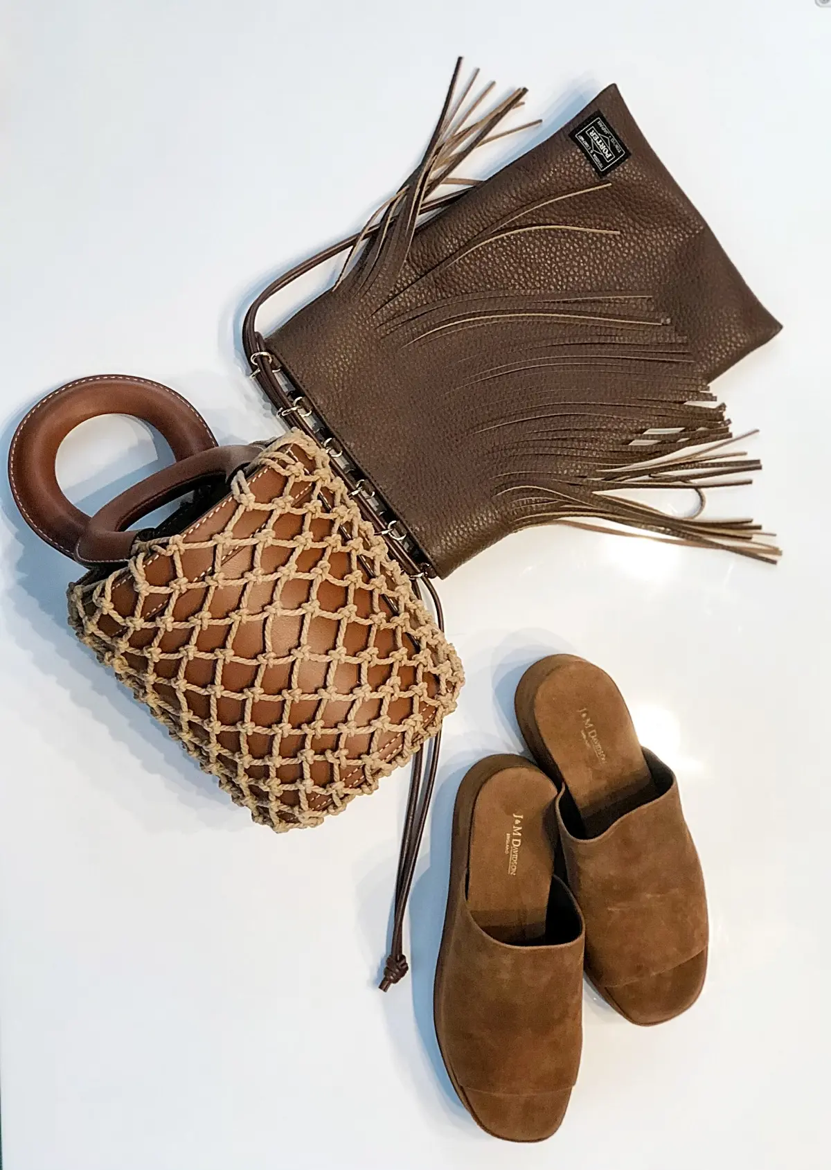 Brownを着こなしのスパイスに。の画像_4