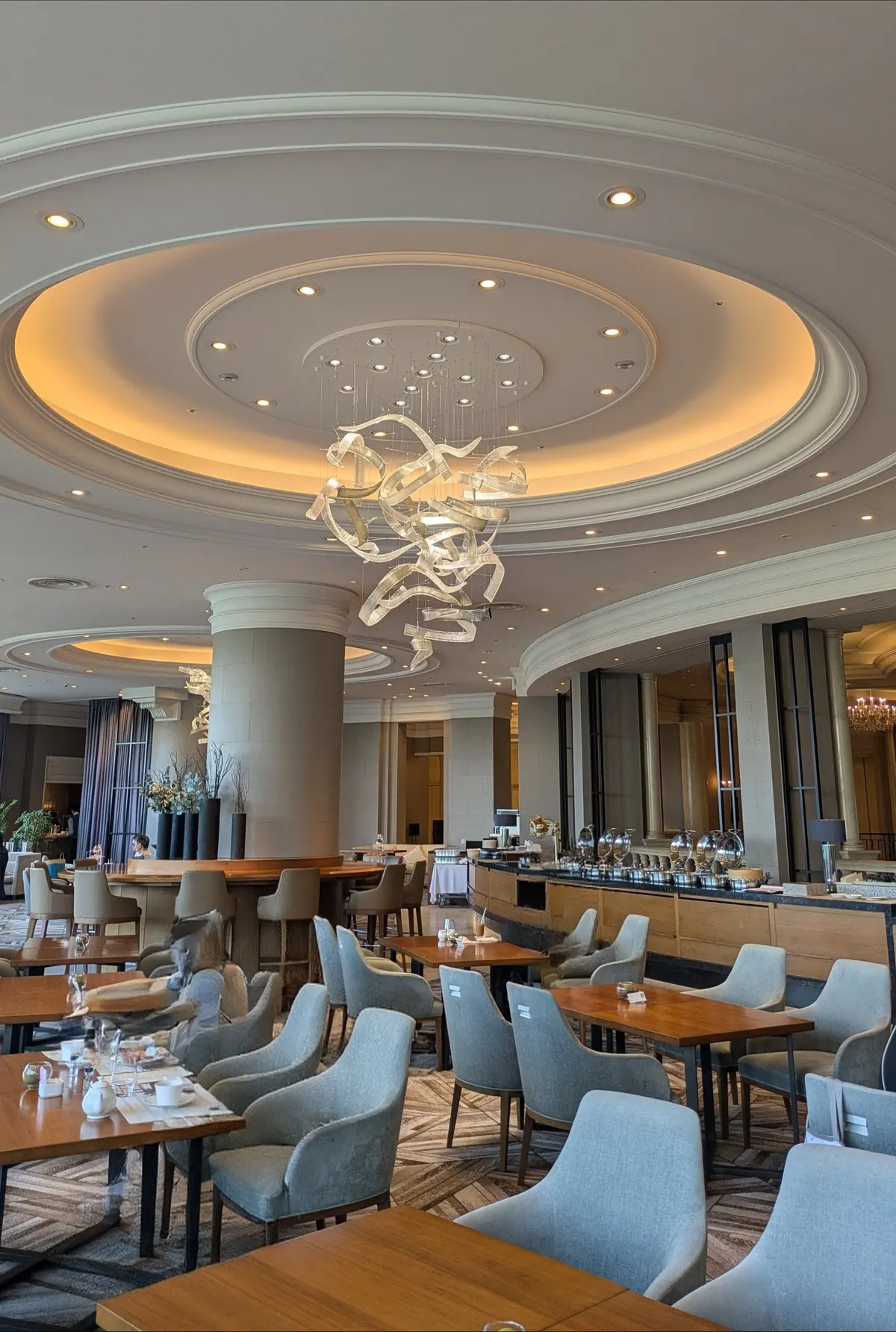 開放感溢れる The Robby Cafe