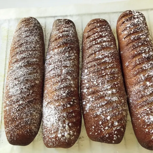  「パン作りに夢中。仕上がりが天候で変わるのがおもしろい！」