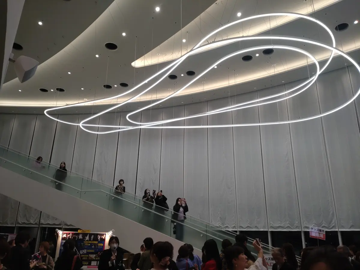 松本潤さん主演舞台「正三角関係」の画像_4