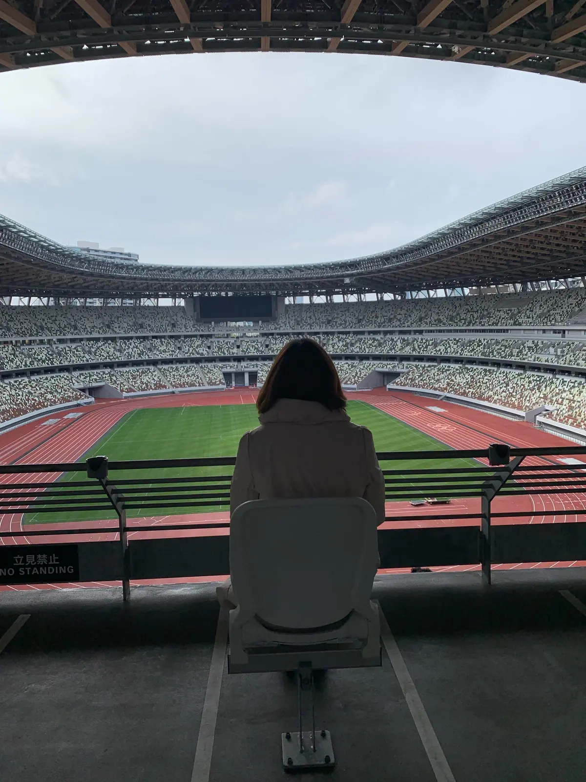 国立競技場フィールド見学