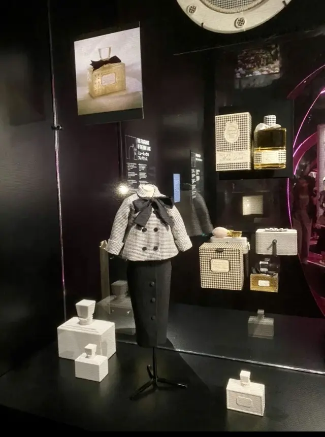 いくつになってもビューティーとファッショの画像_5