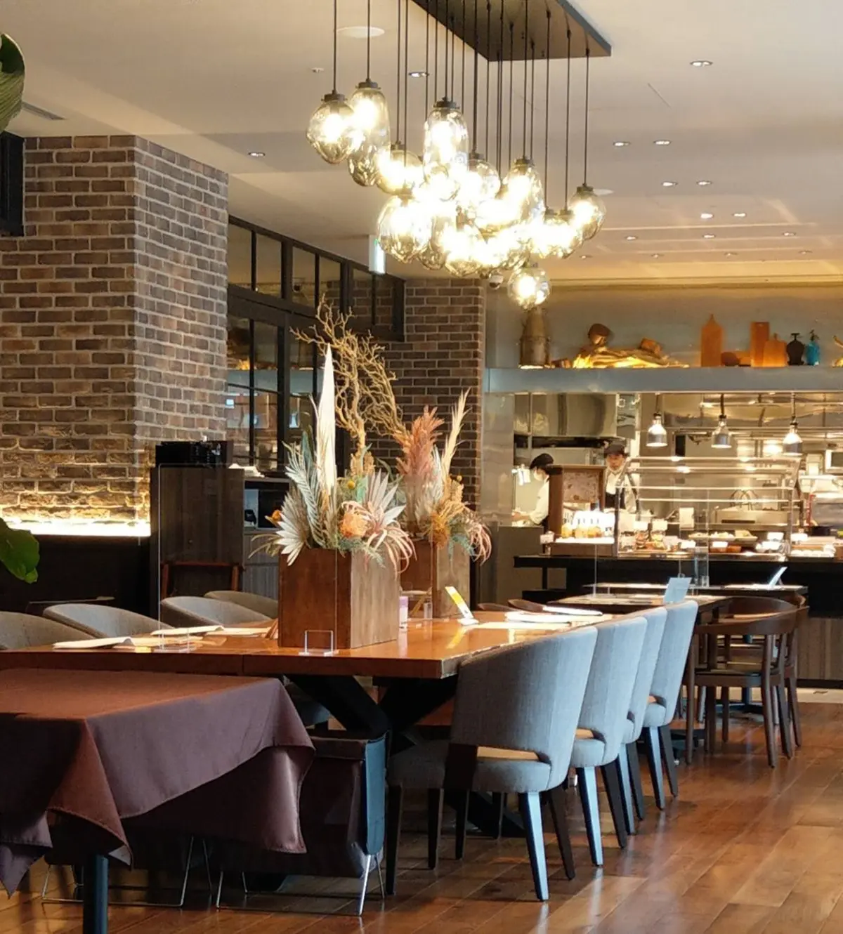 Bar & Dining TORRENT